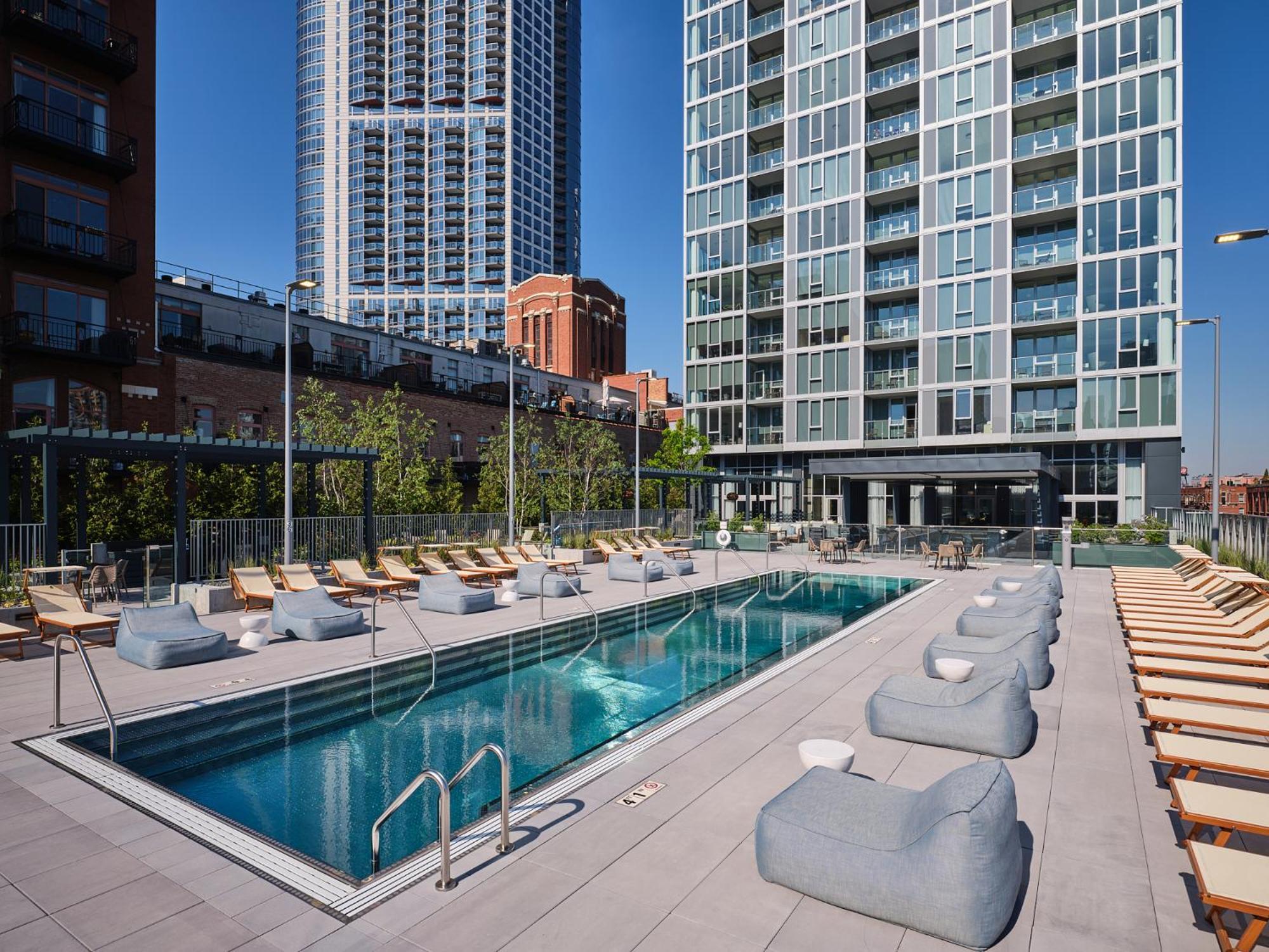 Level Chicago River North Exterior photo